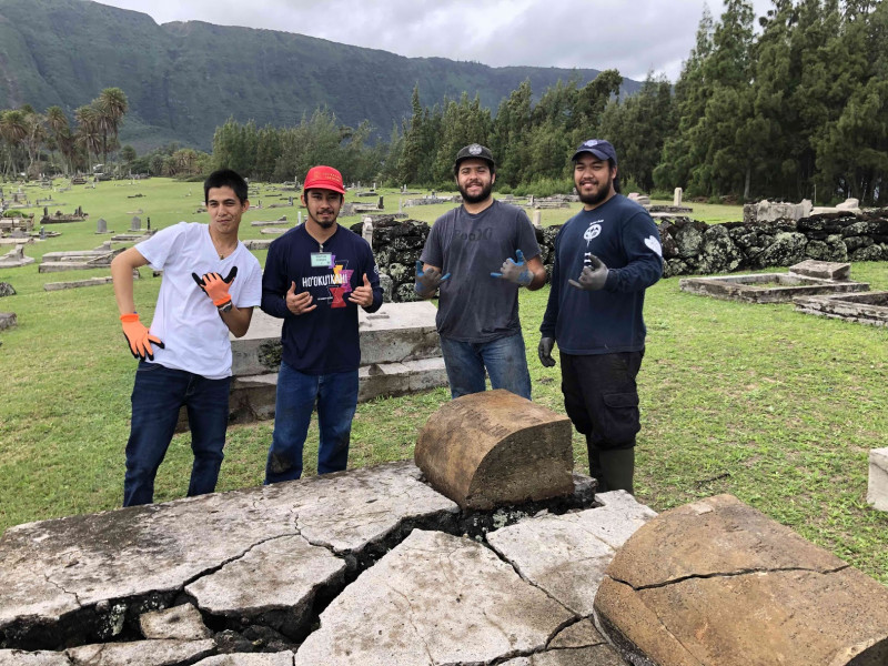 4 hoa cleaning ma Kalaupapa