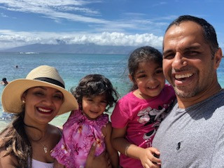 My family at I are at the Beach in Maui