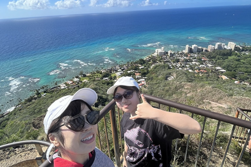 Diamond Head Hiking with my mother.